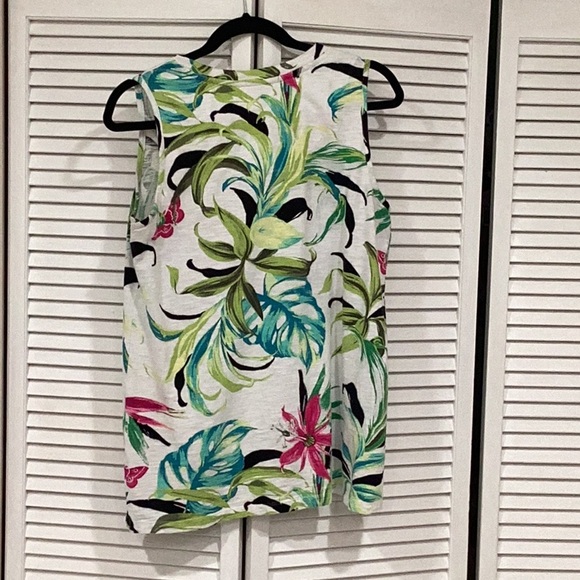 Chico’s top Size 1 - Picture 2 of 8